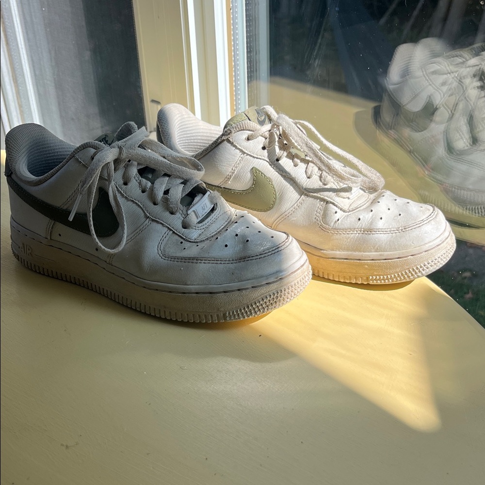 Nike Air Force 1 Low White and Green Customized